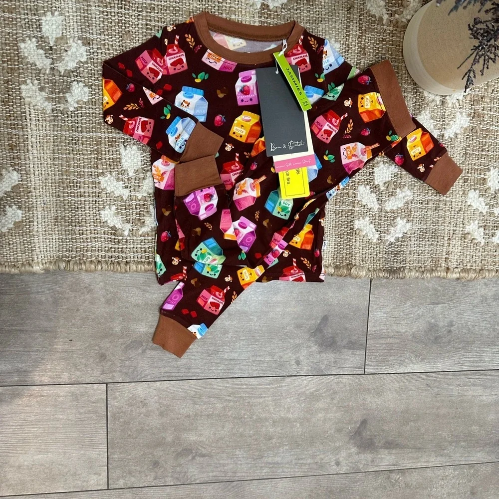 New Boutique Bamboo Milk Theme Long Sleeve Pajamas Set 12-18 Months Boy Girl